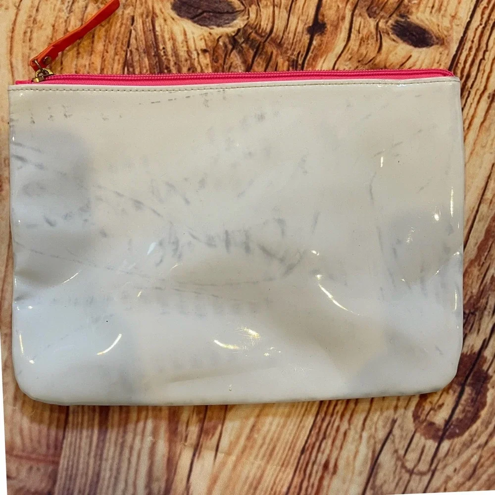 Kate Spade Live‎ Color Fully White Patent Cosmetic Bag Pouch with Dust Bag